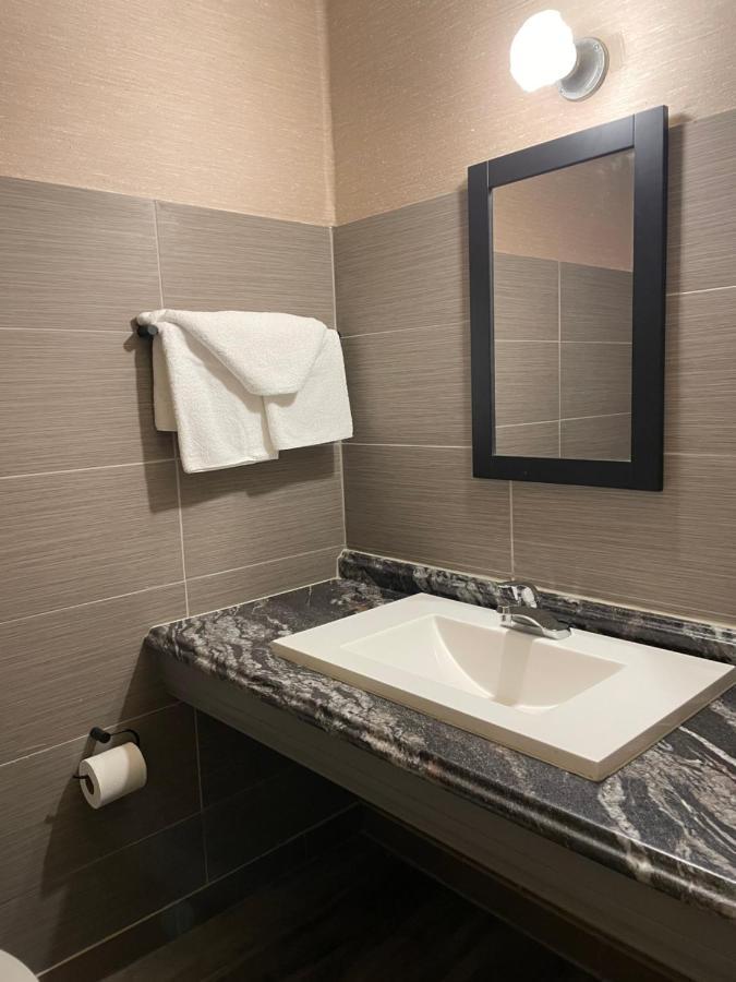 מפלי הניאגרה Scottish Inn Near The Falls And Casino מראה חיצוני תמונה